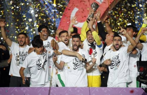 ولي العهد السعودي يبارك تتويج المنتخب العراقي بكأس خليجي 25