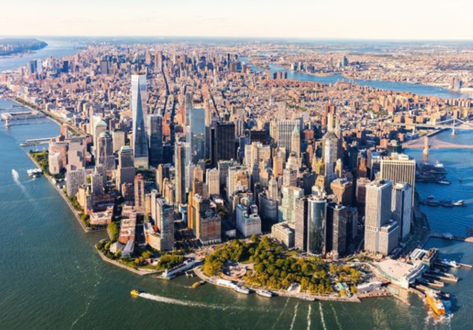 دراسة: نيويورك تغرق بثقل مبانيها
