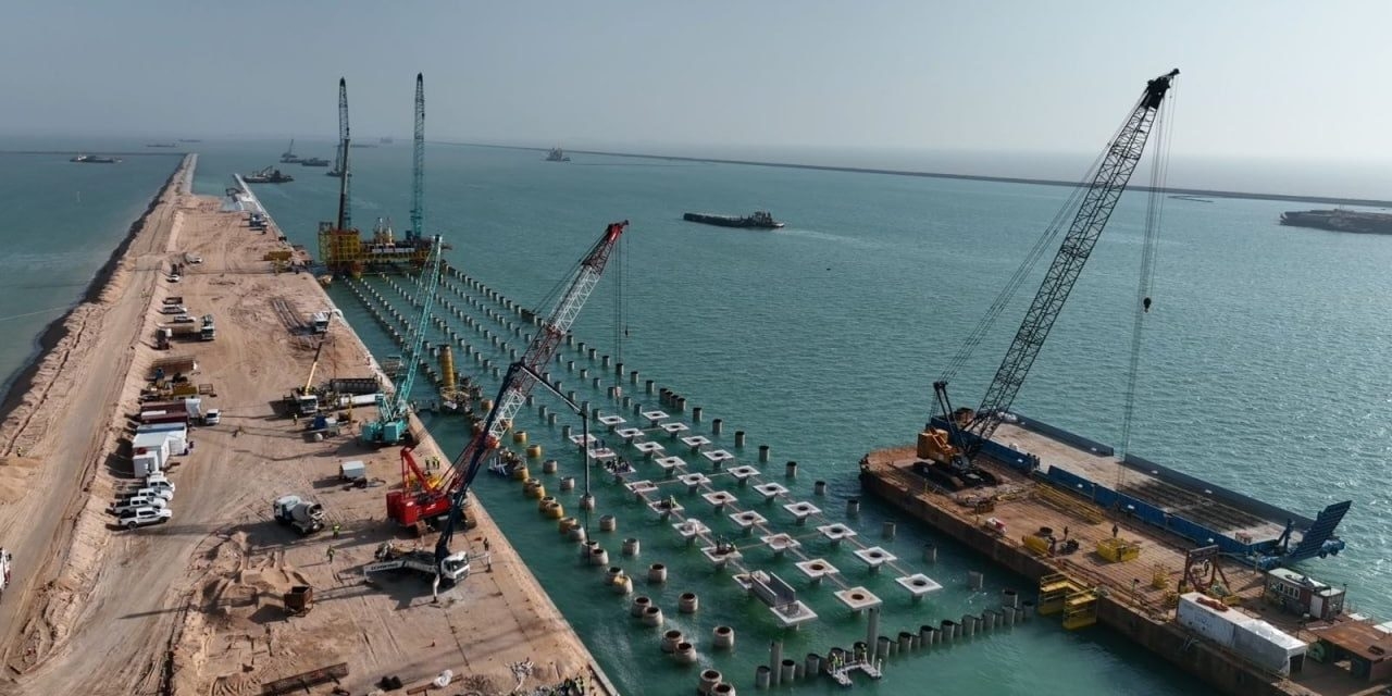 ميناء الفاو يدخل الخدمة خلال أيام وشركة عالمية خاصة بطريق التنمية