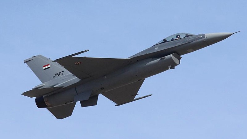 الـ F 16 العراقية تغير على أوكار ارهابية في وادي الشاي بكركوك