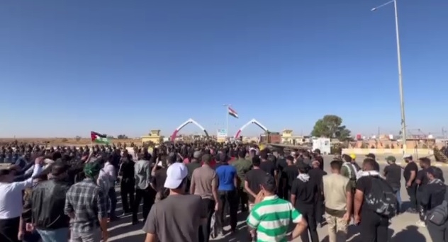 بعد دعوة الصدر.. أعداد كبيرة من المتظاهرين تصل إلى طريبيل