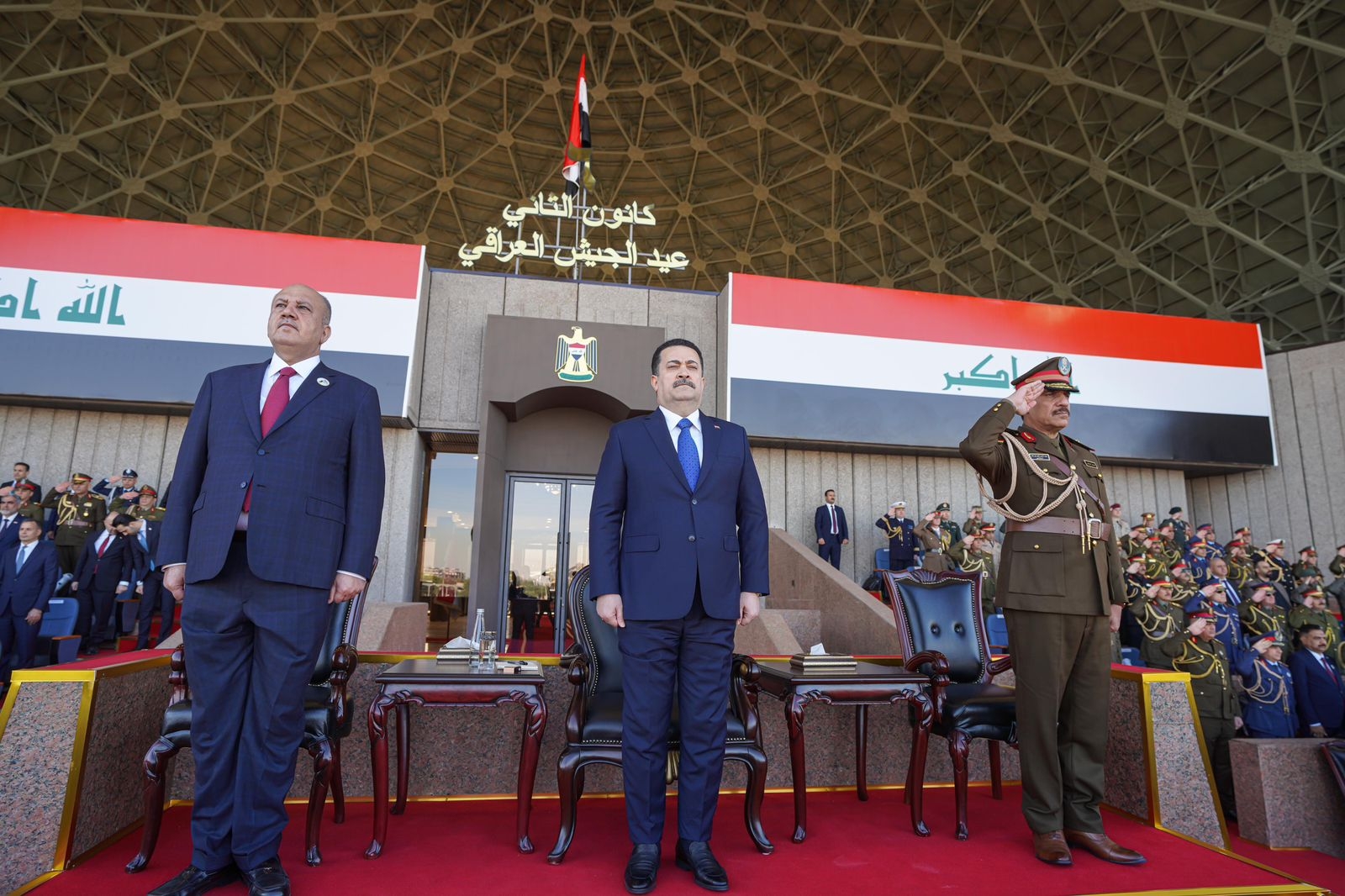 صور.. القائد العام يحضر الاستعراض العسكري في الذكرى الـ 103 لتأسيس الجيش العراقي