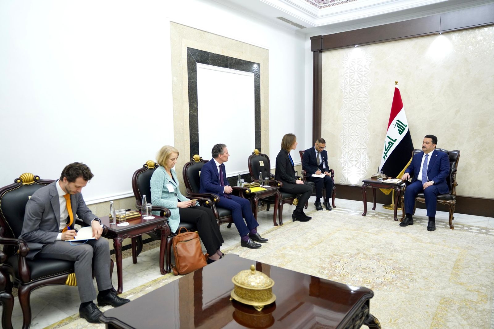 السوداني يؤكد حرص العراق على تطوير العلاقات مع هولندا