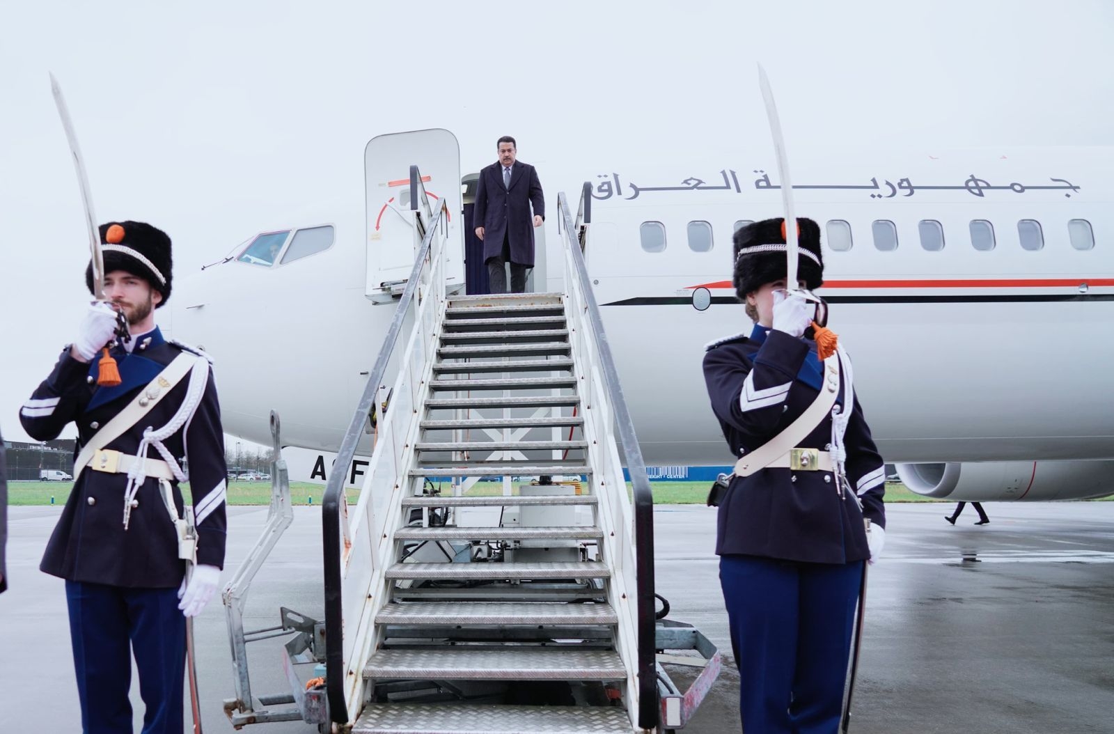 السوداني يعود إلى بغداد بعد زيارته إلى هولندا ومشاركته في مؤتمر ميونخ