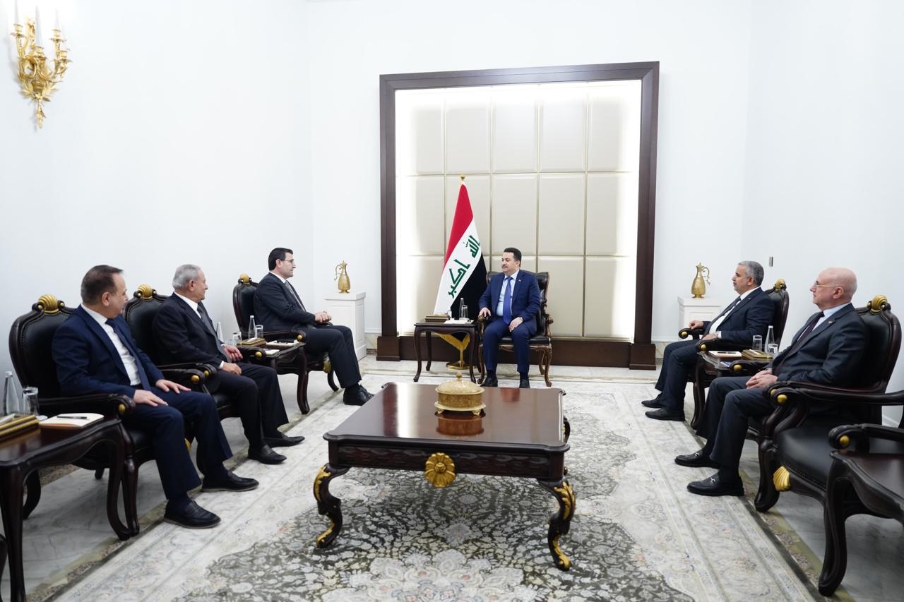 السوداني يؤكد انفتاح العراق على تعزيز علاقاته مع لبنان في جميع المجالات