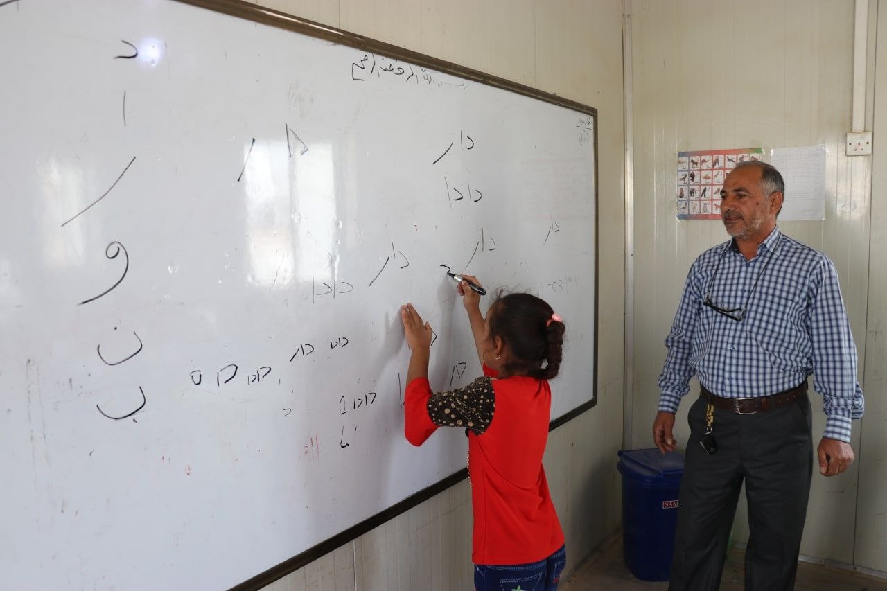 في عيد المعلم.. أين موقع العراق عالميًا بالإنفاق على قطاع التعليم؟