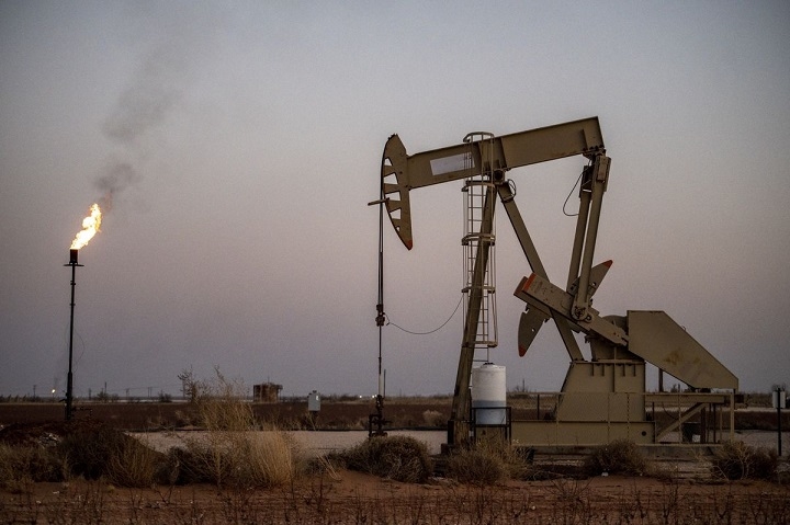 أسعار النفط تهبط مع انحسار التوتر في الشرق الأوسط