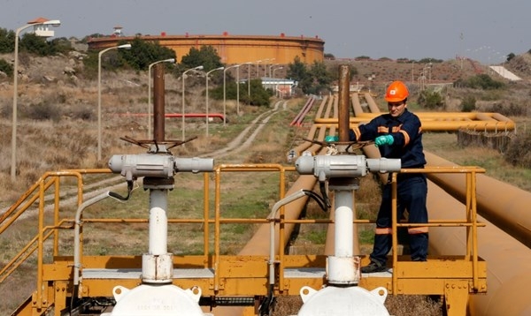 العراق يعتزم تأهيل خط كركوك-جيهان لتصدير النفط.. ماذا عن الإقليم؟