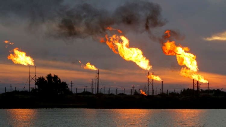 إيقاف حرق الغاز في العراق.. وزير النفط يستعرض عبر 