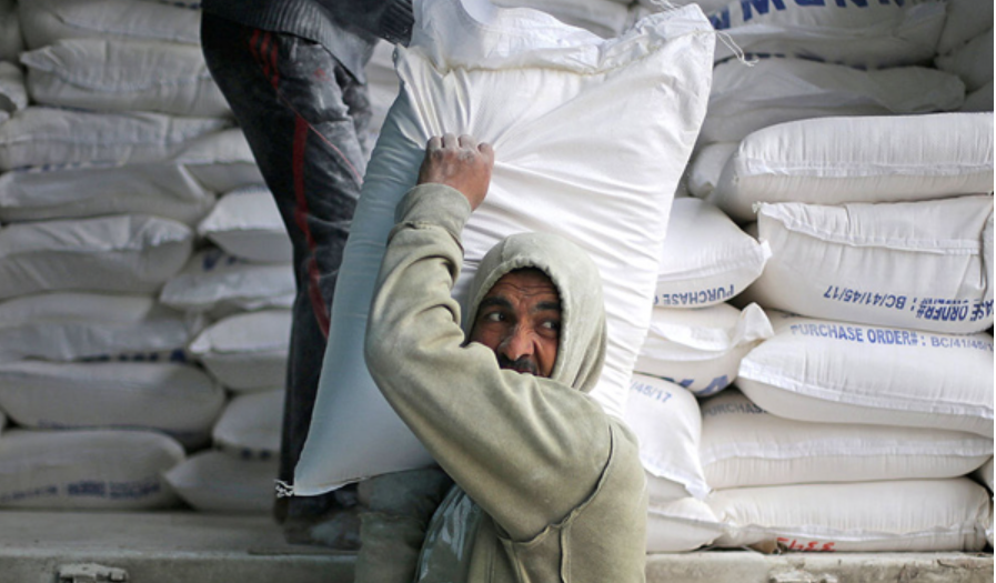 يسد 40% من الاستيراد.. العراق ينتج 3 الاف طن يوميًا من طحين الصفر