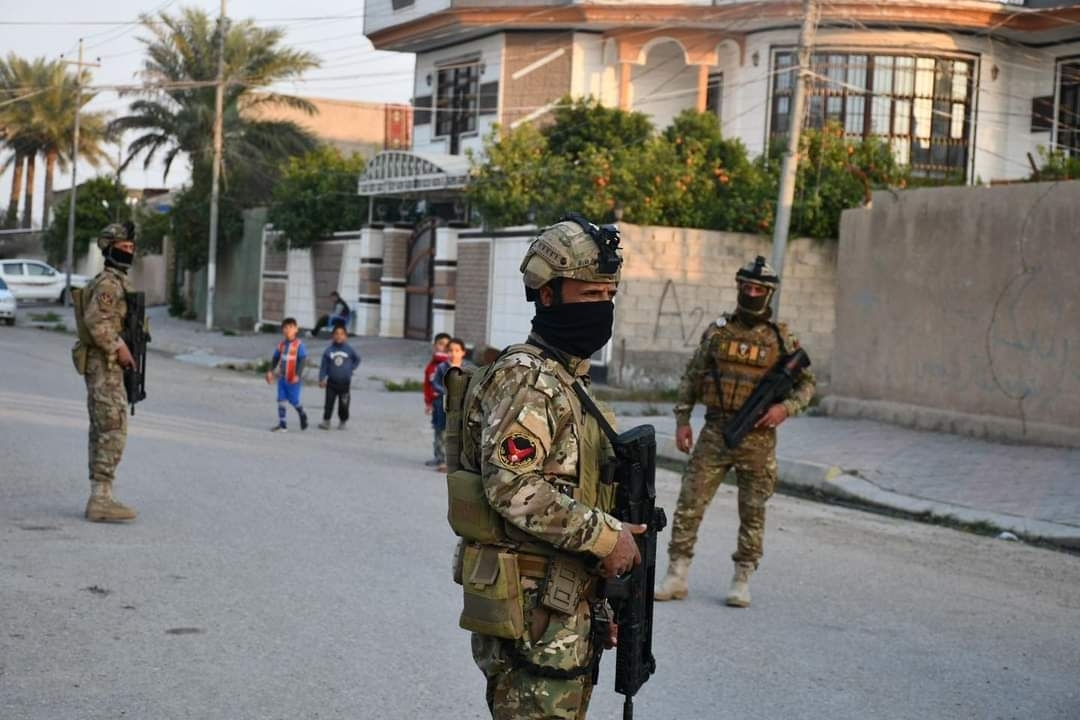 فرقة الرد السريع تحكم قبضتها على 28 متهمًا في 4 مناطق برصافة بغداد