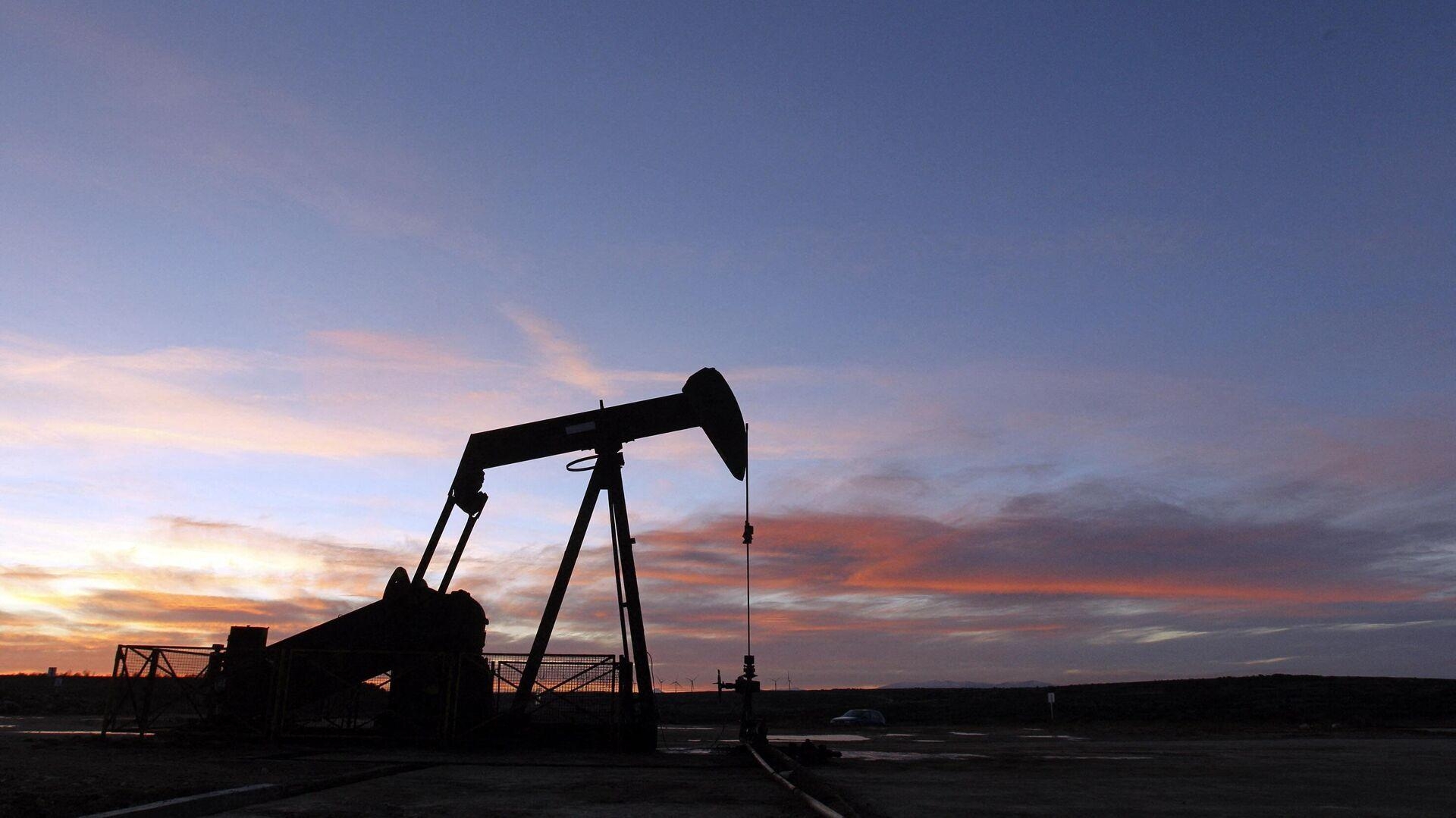 ارتفاع أسعار النفط بدعم من آمال زيادة الطلب على الوقود