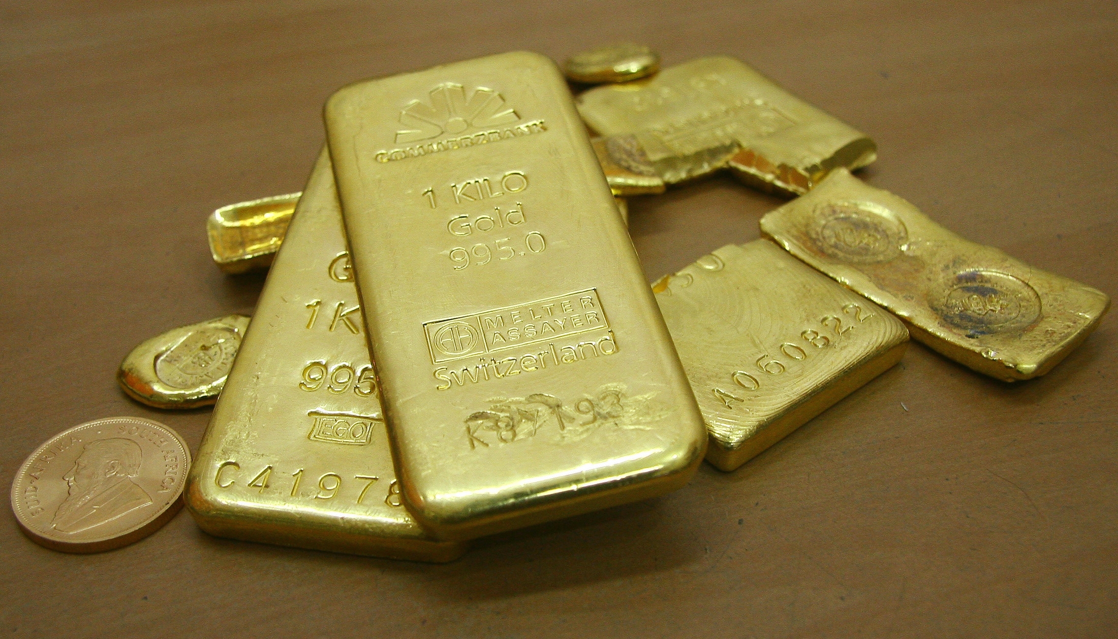 انخفاض أسعار الذهب مع ترقب بيانات عن التضخم الأمريكية