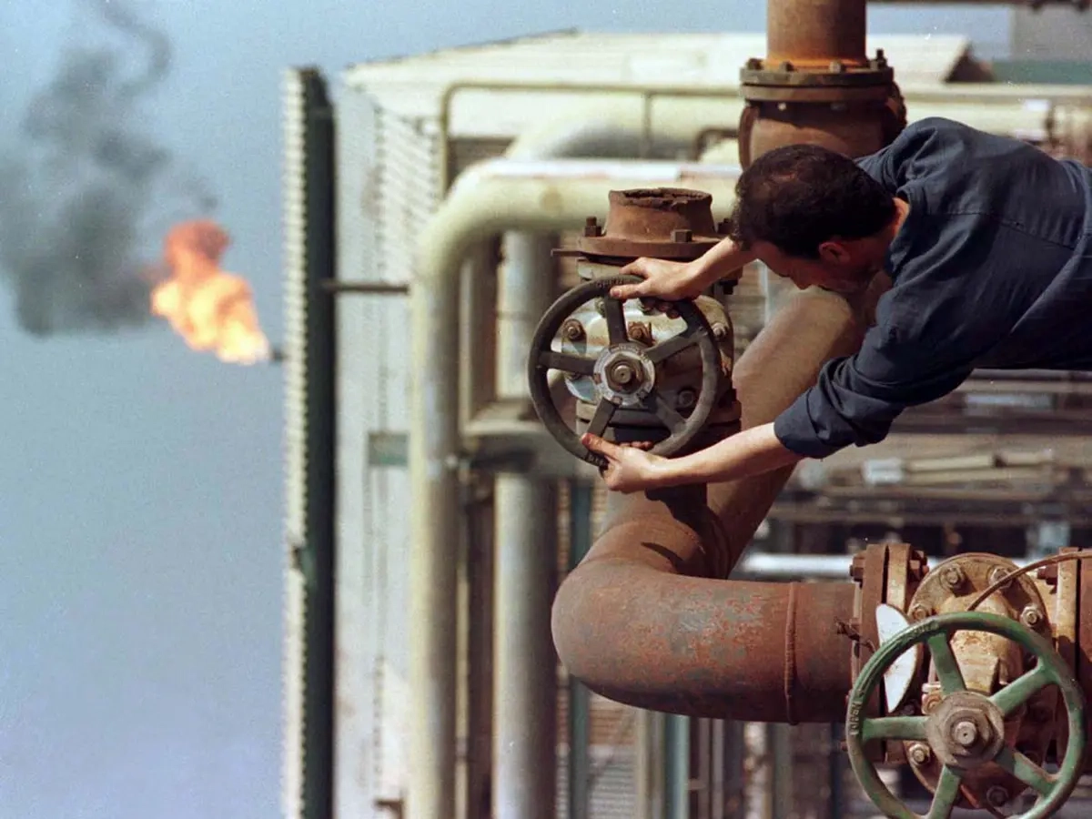 النفط والغاز تنفي وجود فقرات في الموازنة 
