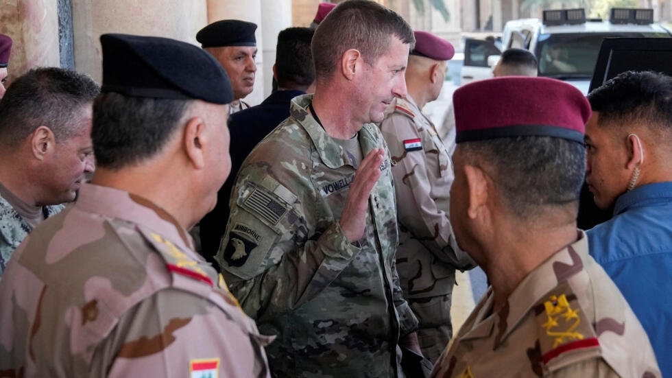 تعهّد برلماني جديد بإخراج القوات الأجنبية من العراق: التحالف الدولي تهديد للأمن