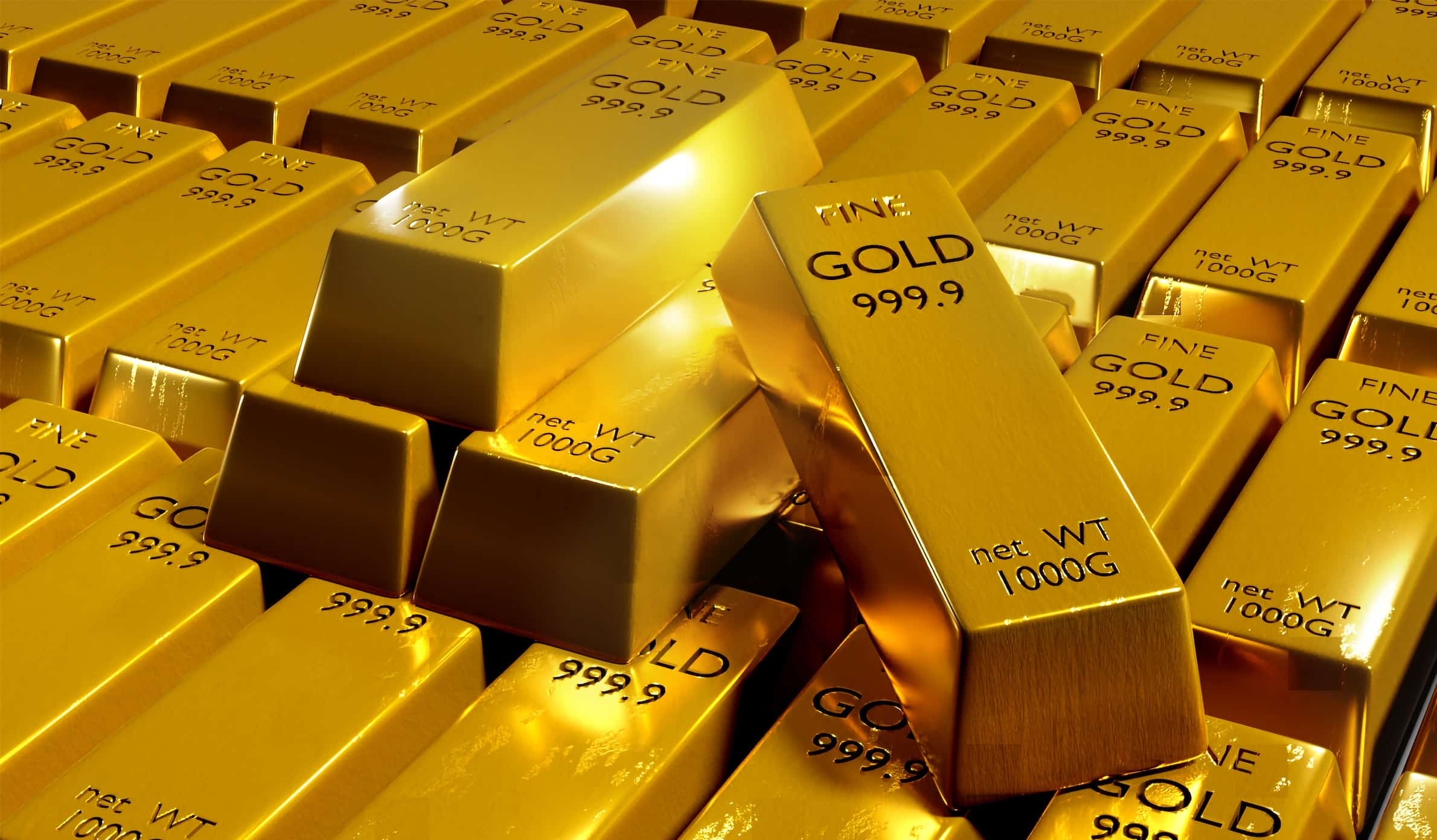 العقود الآجلة للذهب ترتفع بنحو 15% في العام 2024
