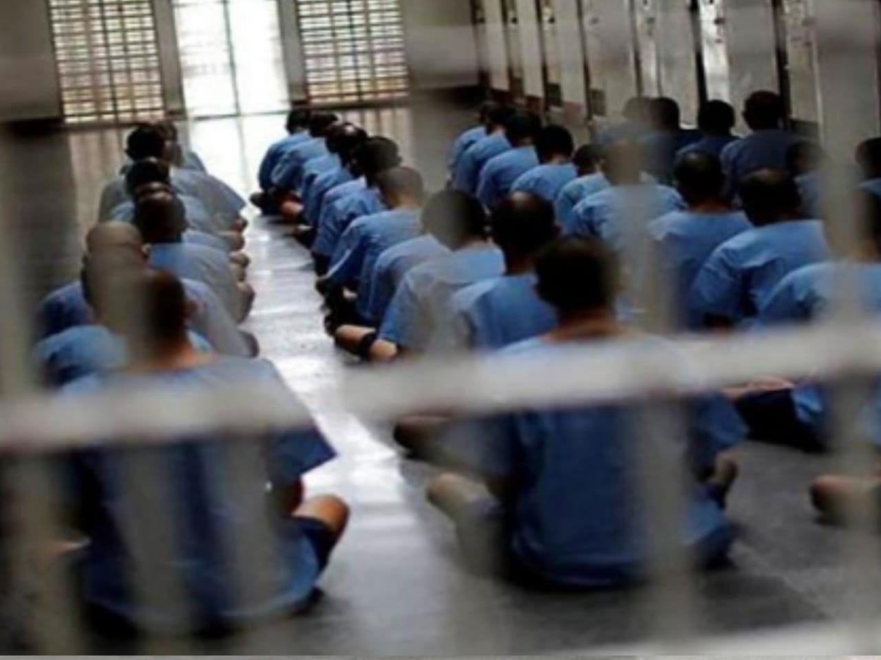 طهران تتسلم 19 سجيناً إيرانياً من كردستان العراق