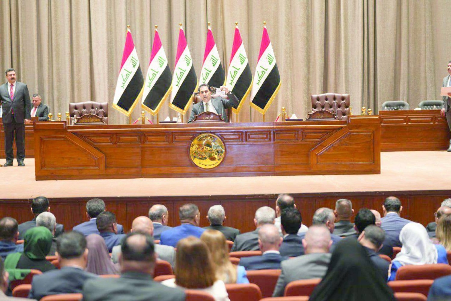 مجلس النواب يعقد جلسته بحضور 194 نائبا